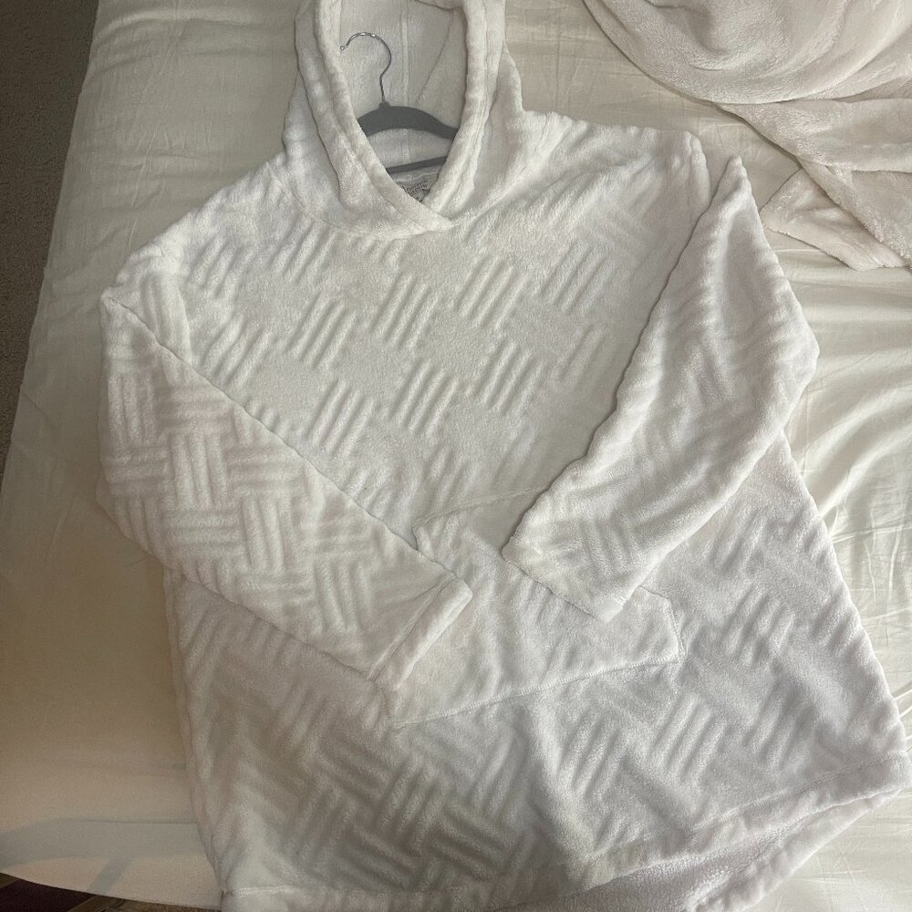 Addison Meadow Ultra-Plush Oversized Lounge Hoodie - Size XL